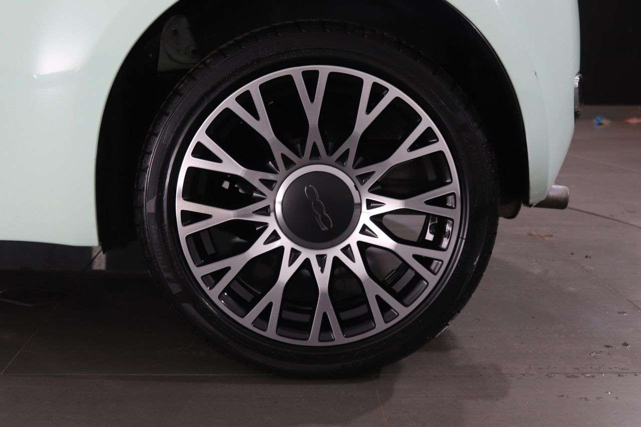 2015 FIAT 500 2015 FIAT 500