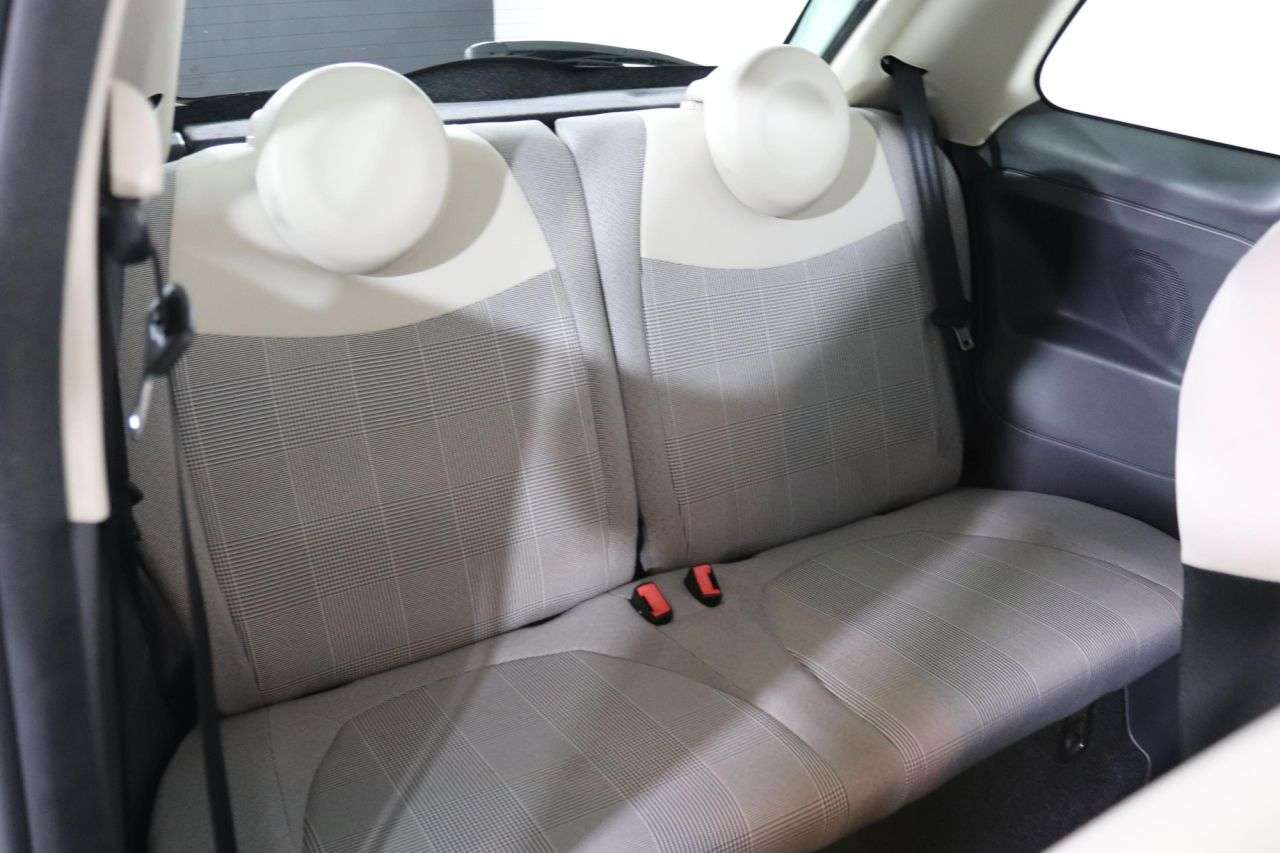 2015 FIAT 500 2015 FIAT 500