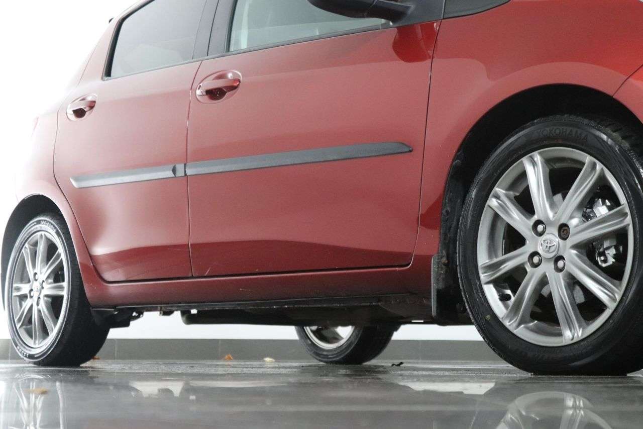 2013 TOYOTA YARIS 2013 TOYOTA YARIS