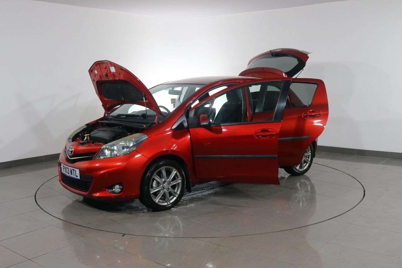 2013 TOYOTA YARIS 2013 TOYOTA YARIS