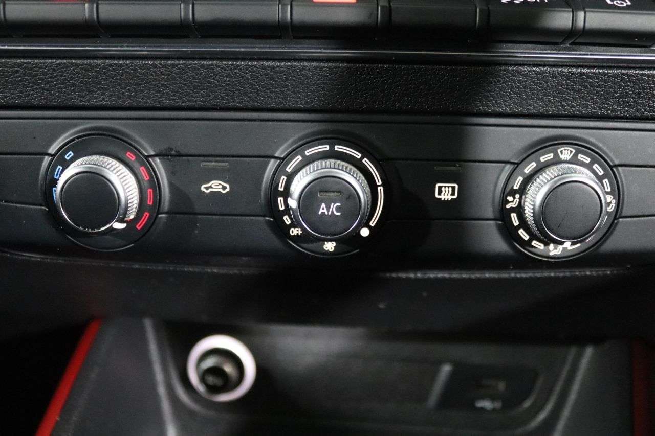 2017 AUDI Q2 2017 AUDI Q2