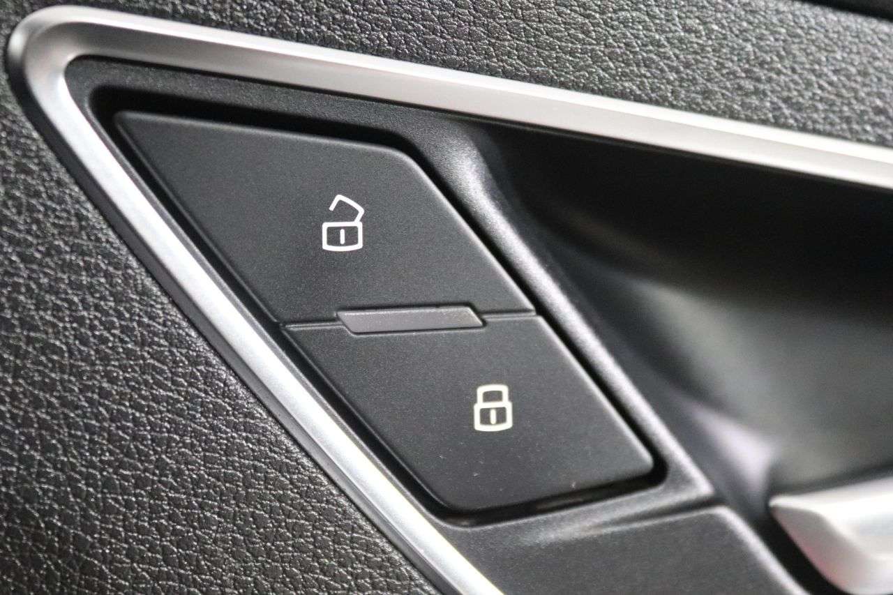 2017 AUDI Q2 2017 AUDI Q2