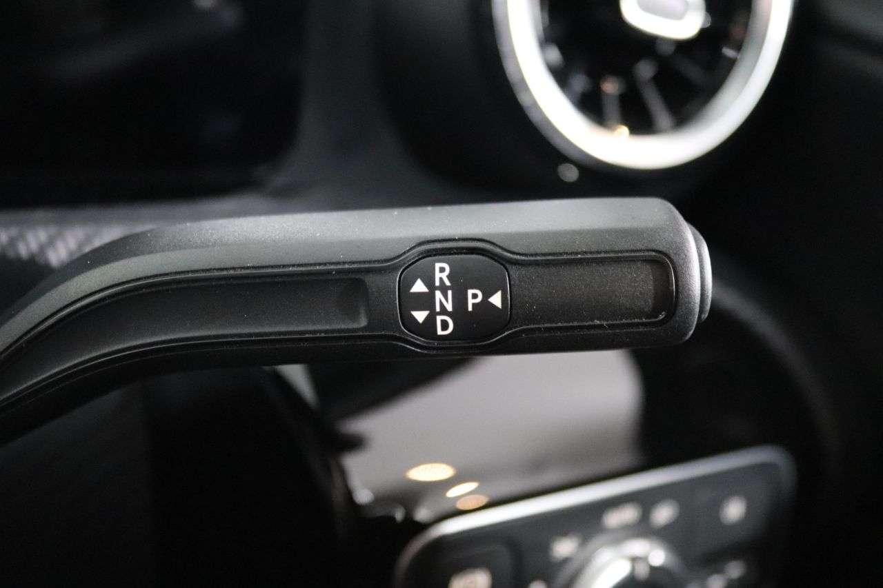 2021 MERCEDES-BENZ A-CLASS 2021 MERCEDES-BENZ A-CLASS