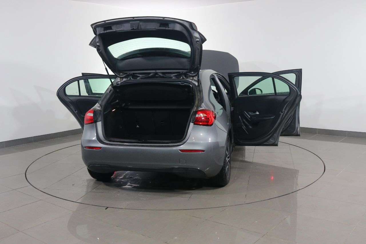 2021 MERCEDES-BENZ A-CLASS 2021 MERCEDES-BENZ A-CLASS