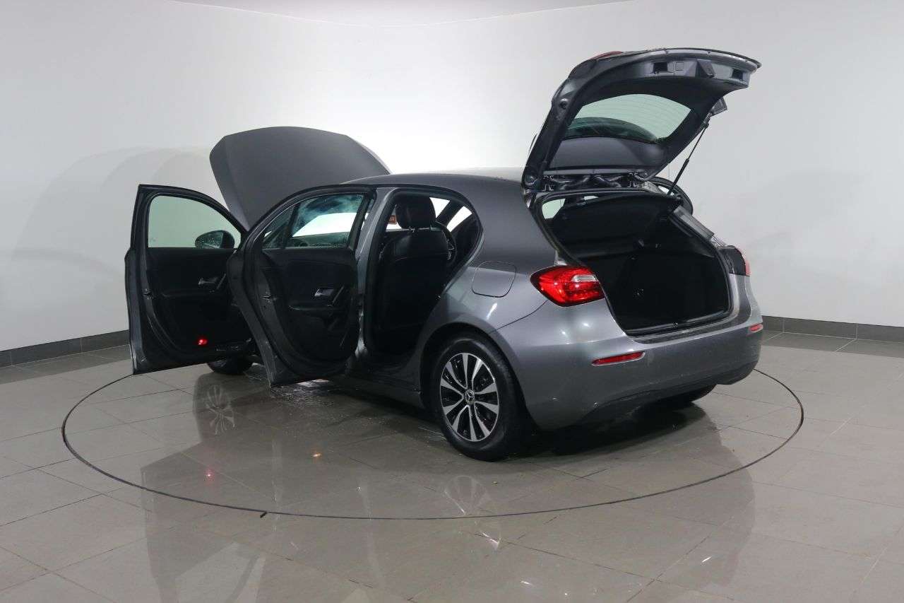 2021 MERCEDES-BENZ A-CLASS 2021 MERCEDES-BENZ A-CLASS