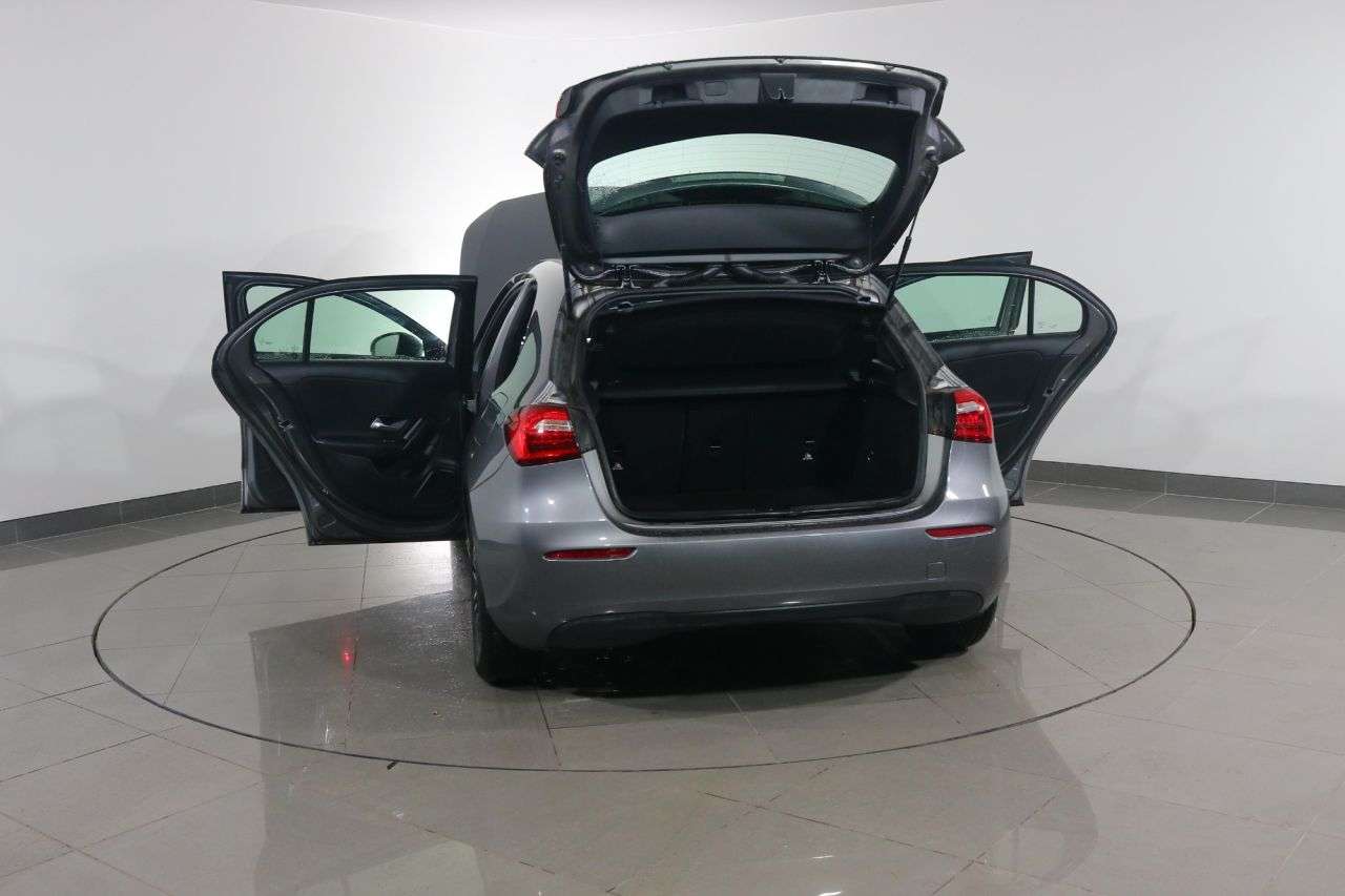 2021 MERCEDES-BENZ A-CLASS 2021 MERCEDES-BENZ A-CLASS