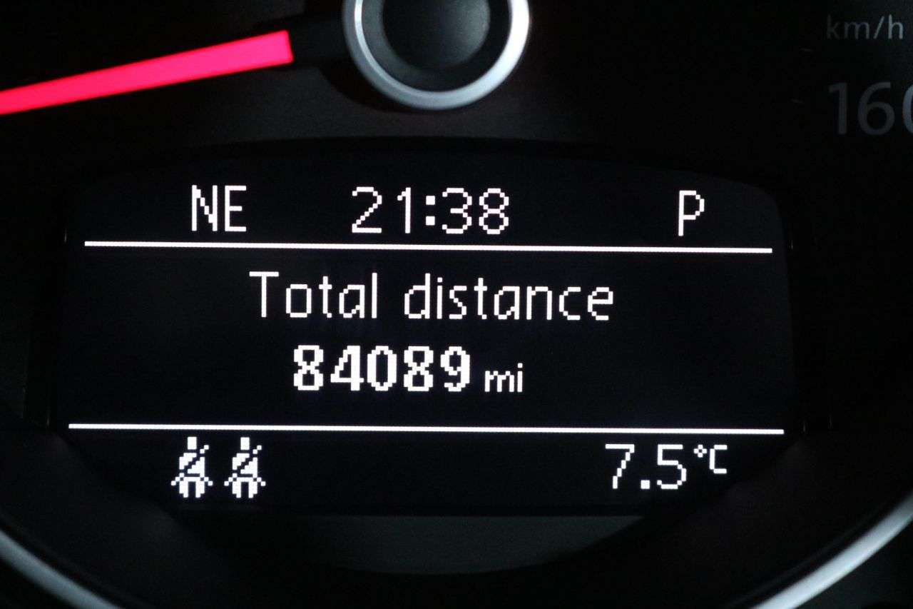 2014 VOLKSWAGEN BEETLE 2014 VOLKSWAGEN BEETLE