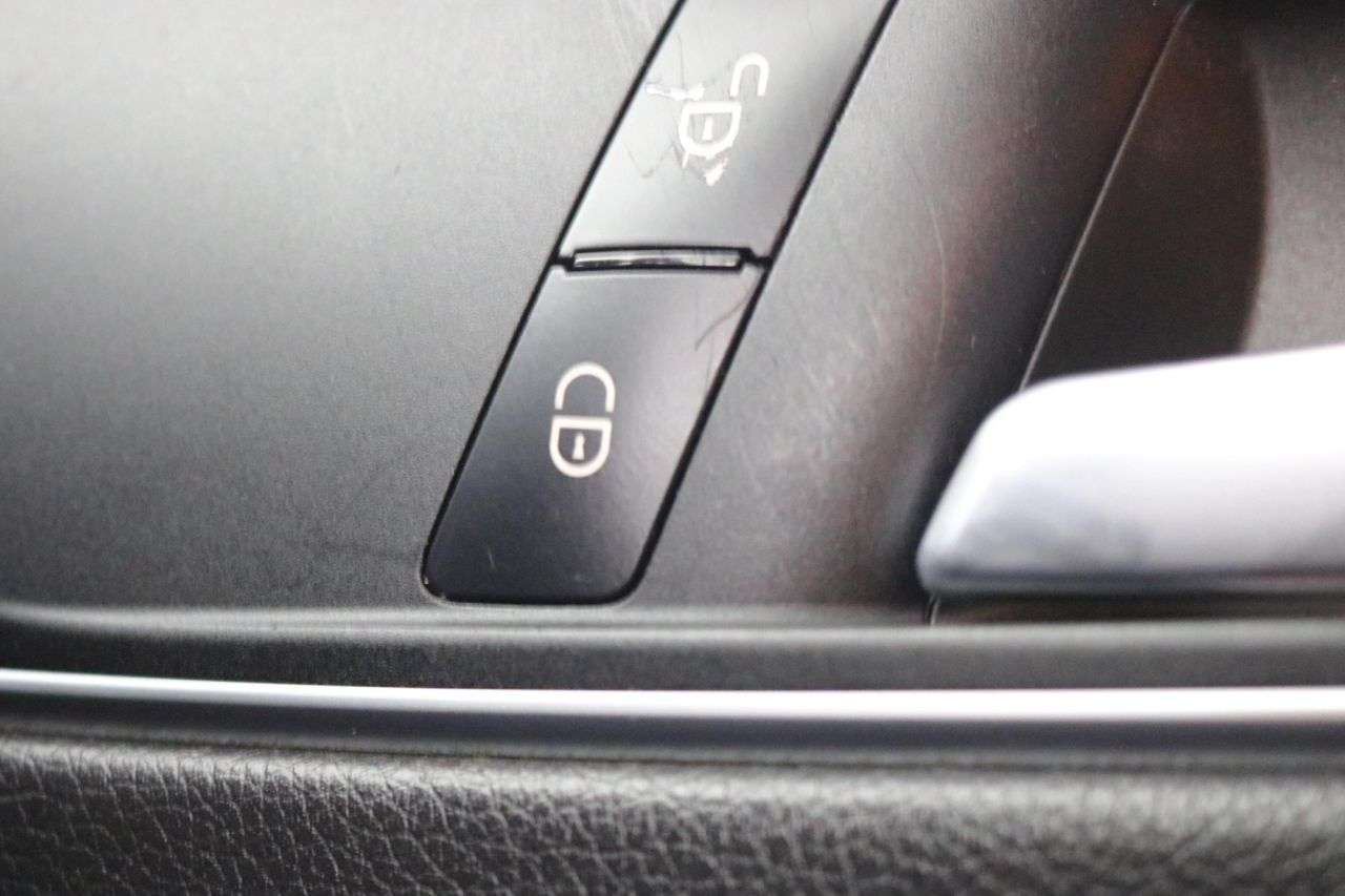 2019 MERCEDES-BENZ 180 2019 MERCEDES-BENZ 180