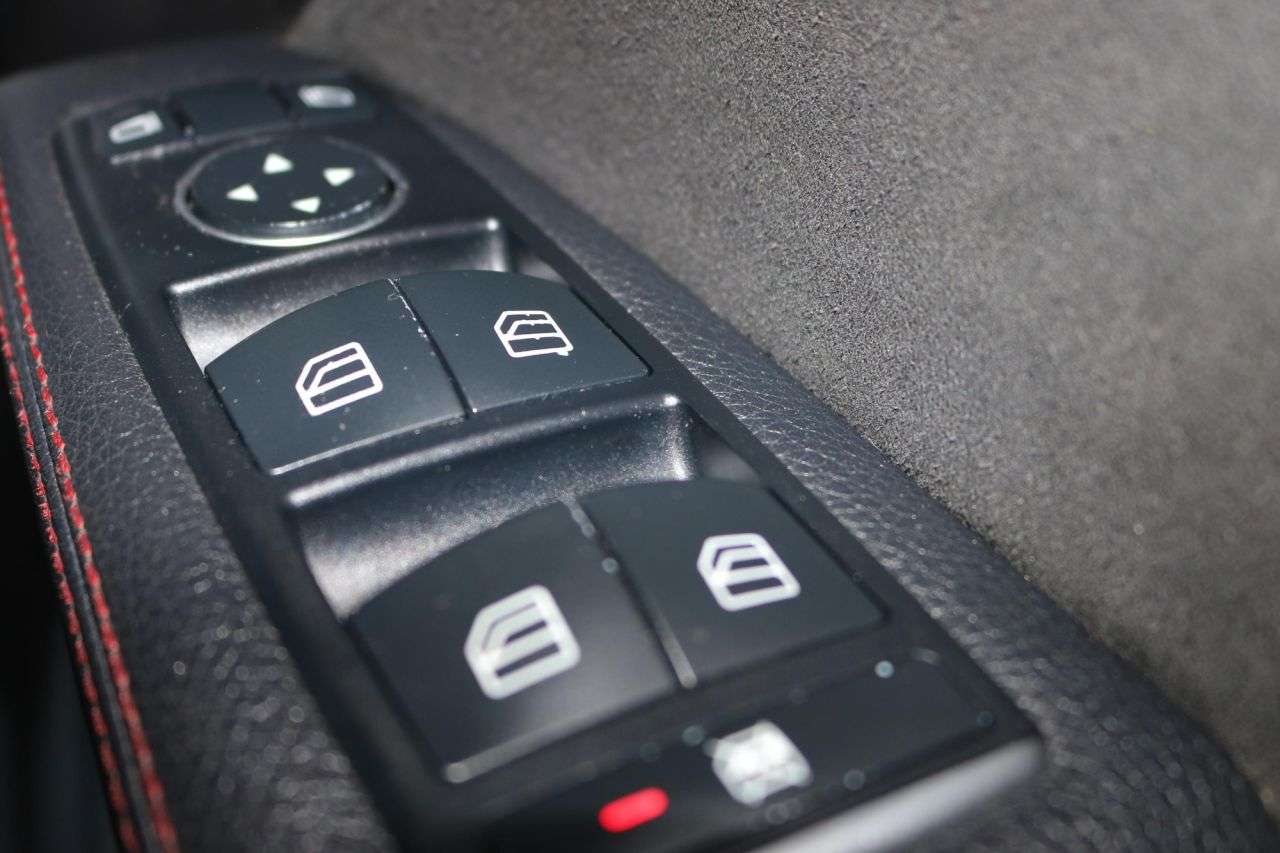 2019 MERCEDES-BENZ 180 2019 MERCEDES-BENZ 180