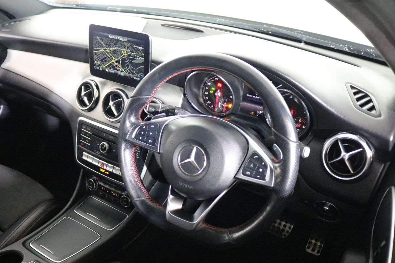 2019 MERCEDES-BENZ 180 2019 MERCEDES-BENZ 180