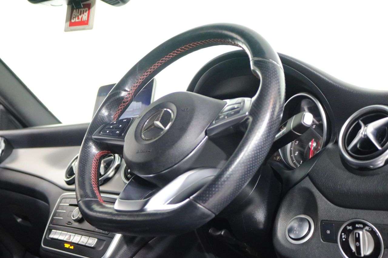 2019 MERCEDES-BENZ 180 2019 MERCEDES-BENZ 180