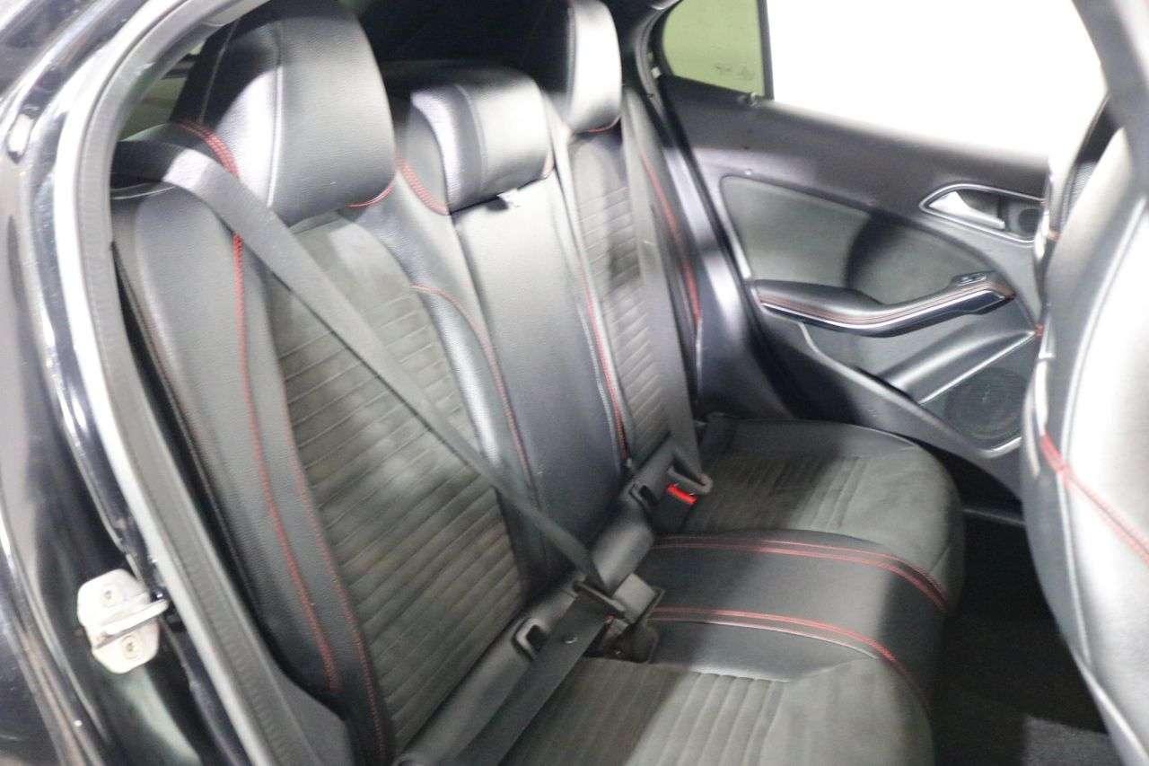 2019 MERCEDES-BENZ 180 2019 MERCEDES-BENZ 180