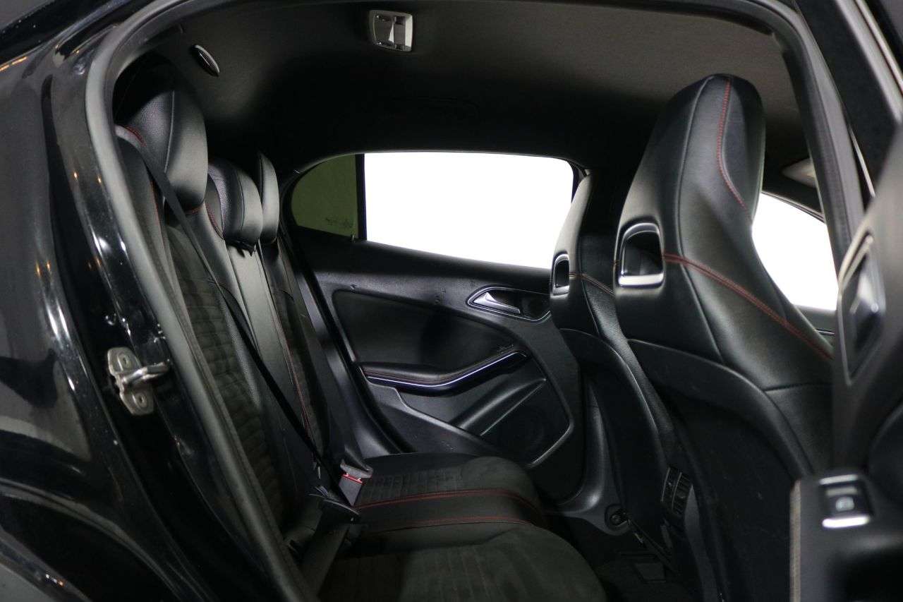 2019 MERCEDES-BENZ 180 2019 MERCEDES-BENZ 180