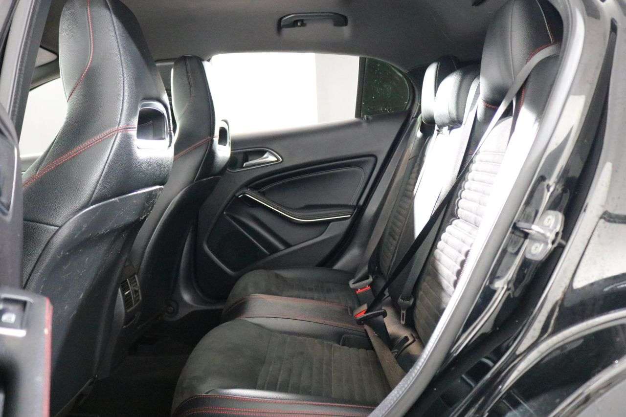 2019 MERCEDES-BENZ 180 2019 MERCEDES-BENZ 180