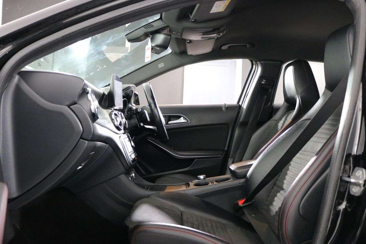 2019 MERCEDES-BENZ 180 2019 MERCEDES-BENZ 180