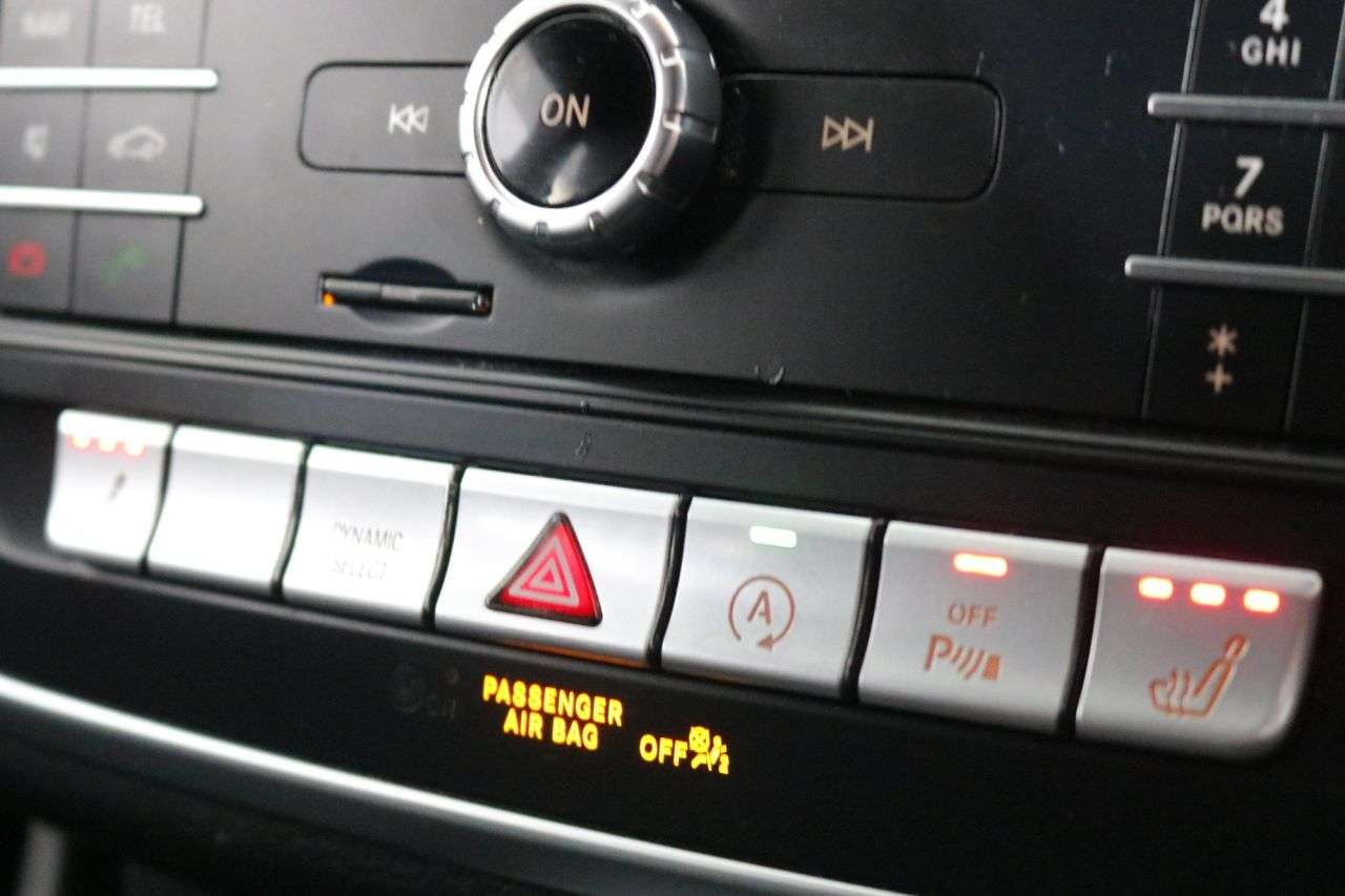 2019 MERCEDES-BENZ 180 2019 MERCEDES-BENZ 180