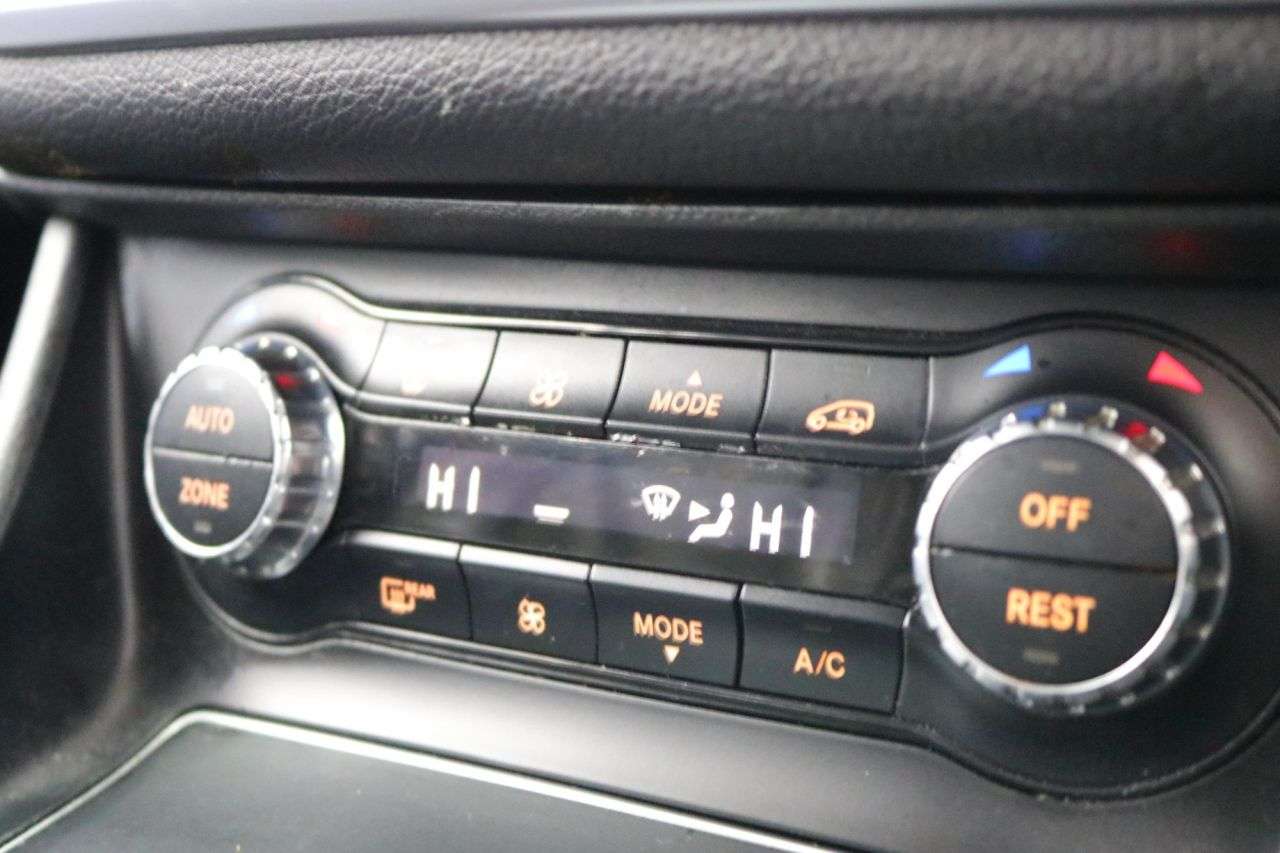 2019 MERCEDES-BENZ 180 2019 MERCEDES-BENZ 180