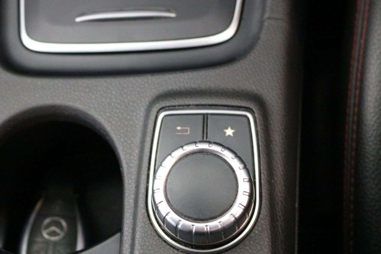 2019 MERCEDES-BENZ 180 2019 MERCEDES-BENZ 180