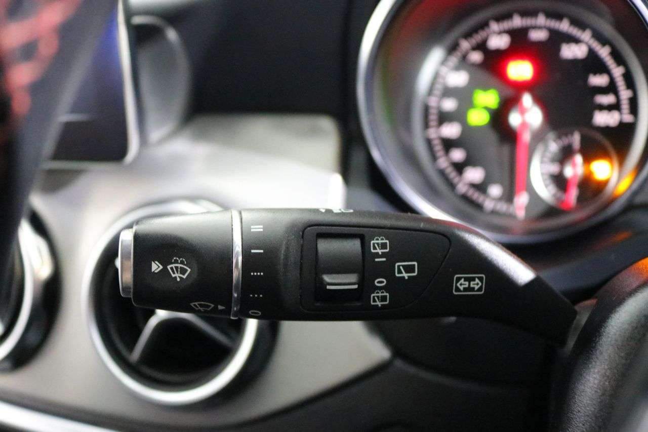 2019 MERCEDES-BENZ 180 2019 MERCEDES-BENZ 180