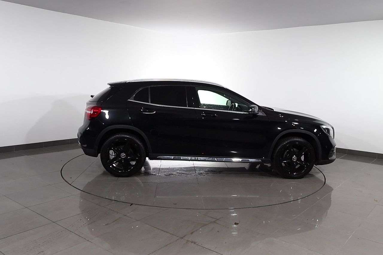 2019 MERCEDES-BENZ 180 2019 MERCEDES-BENZ 180