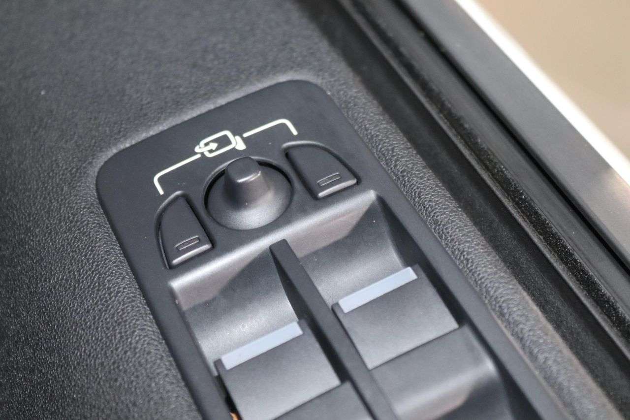 2015 LAND ROVER DISCOVERY SPORT 2015 LAND ROVER DISCOVERY SPORT