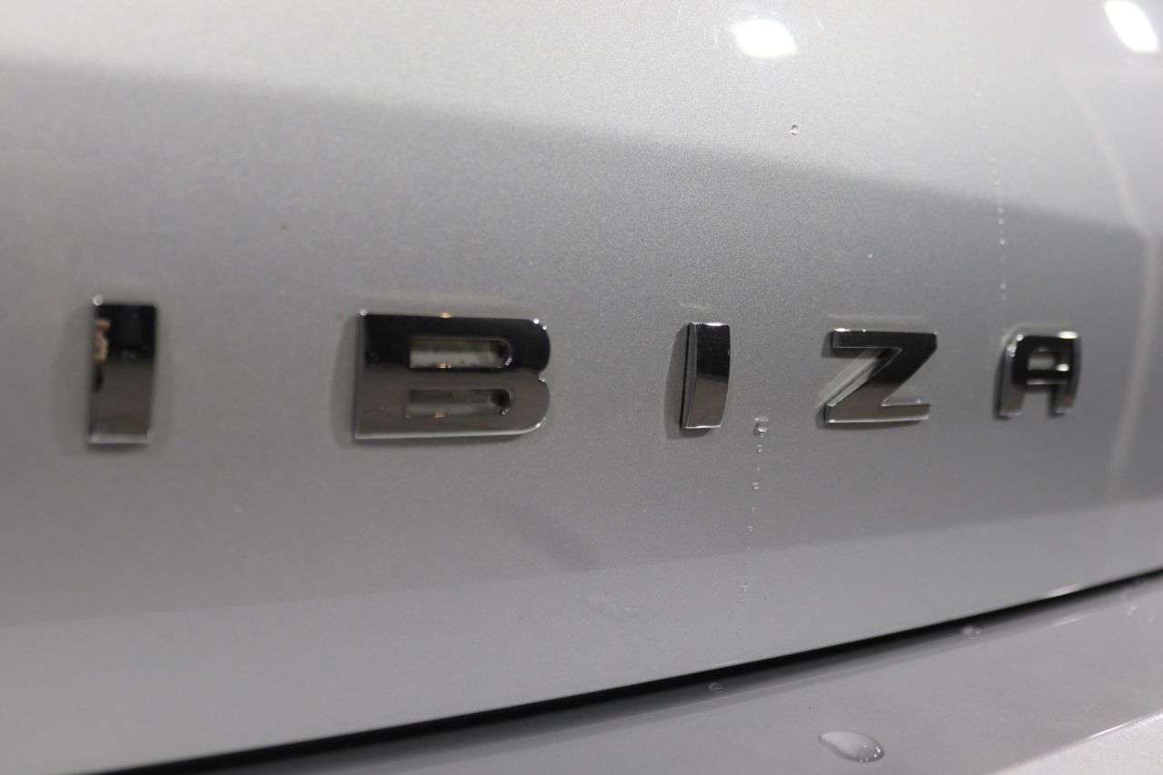 2013 SEAT IBIZA 2013 SEAT IBIZA