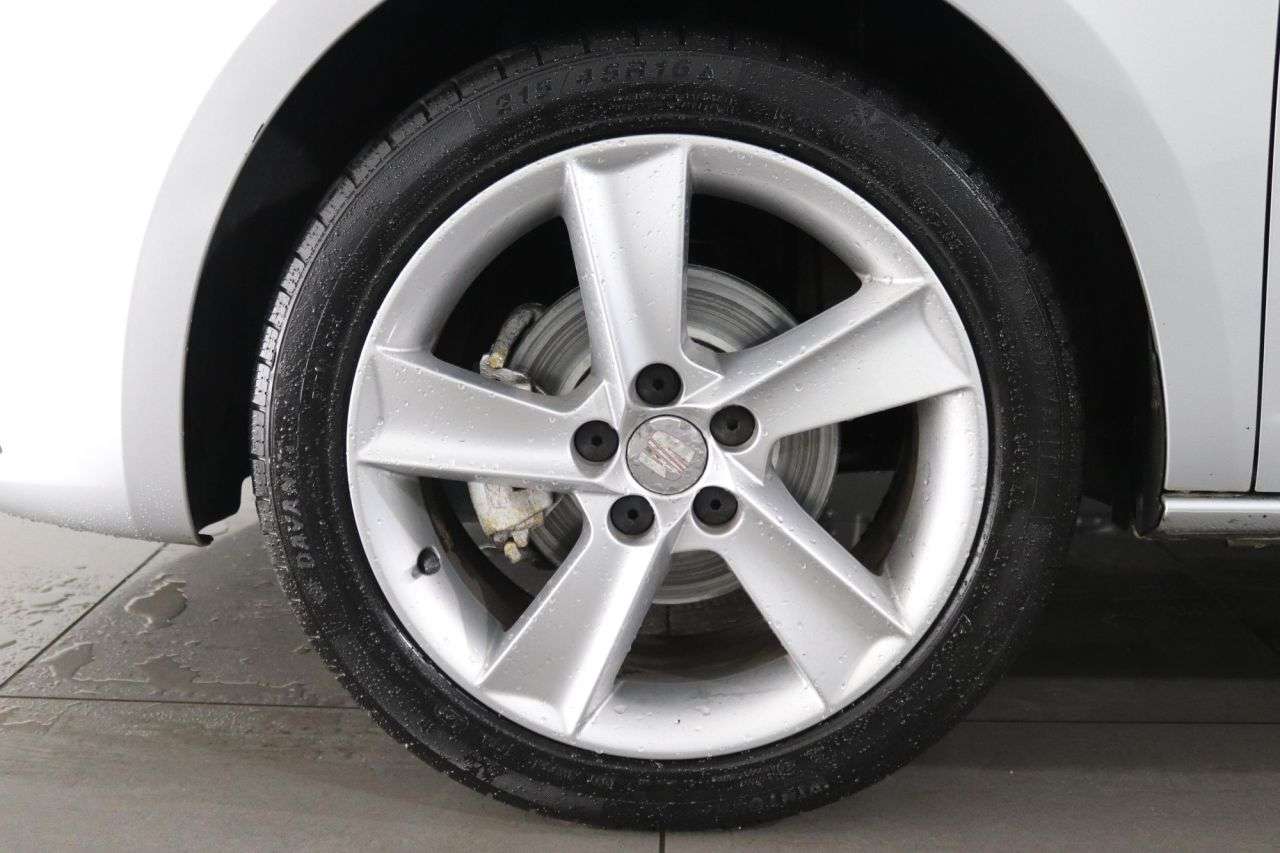 2013 SEAT IBIZA 2013 SEAT IBIZA