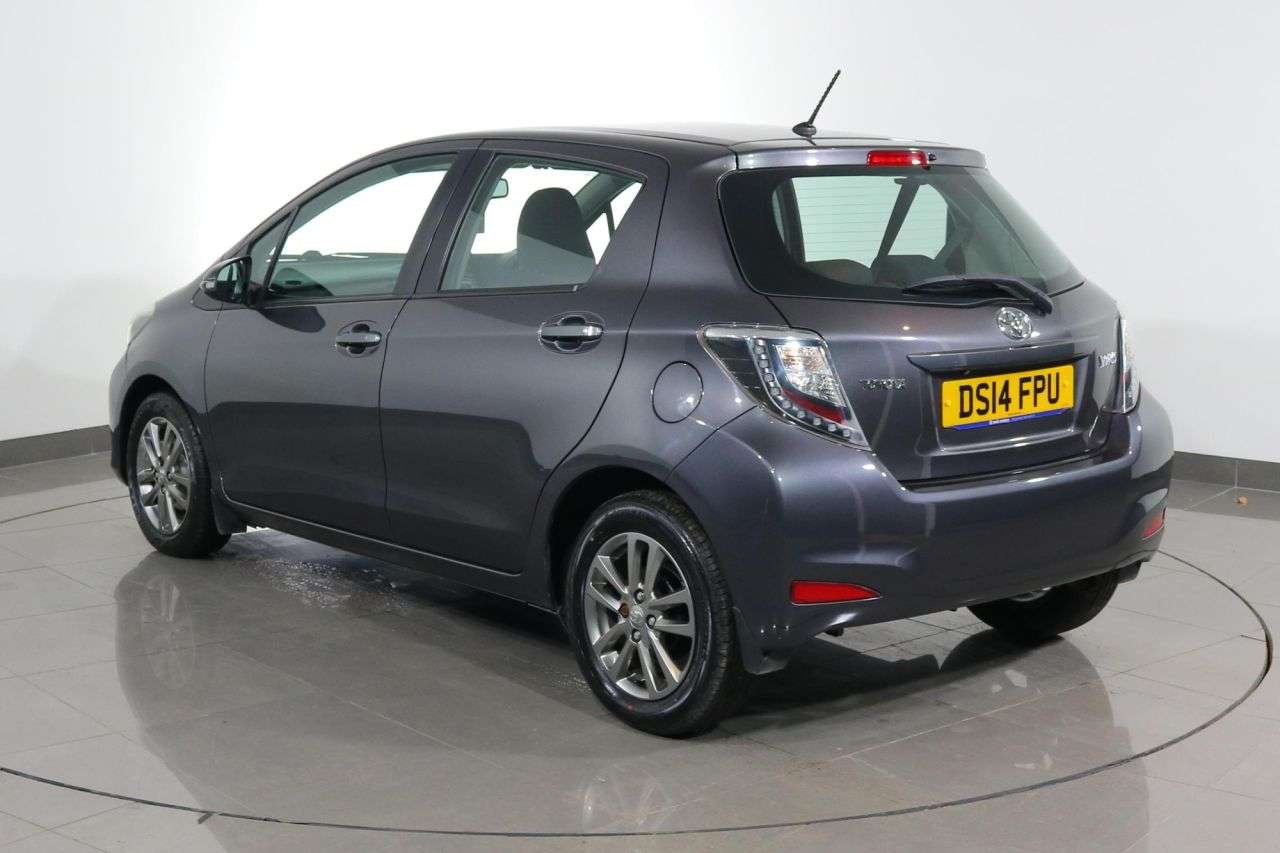 2014 TOYOTA YARIS 2014 TOYOTA YARIS