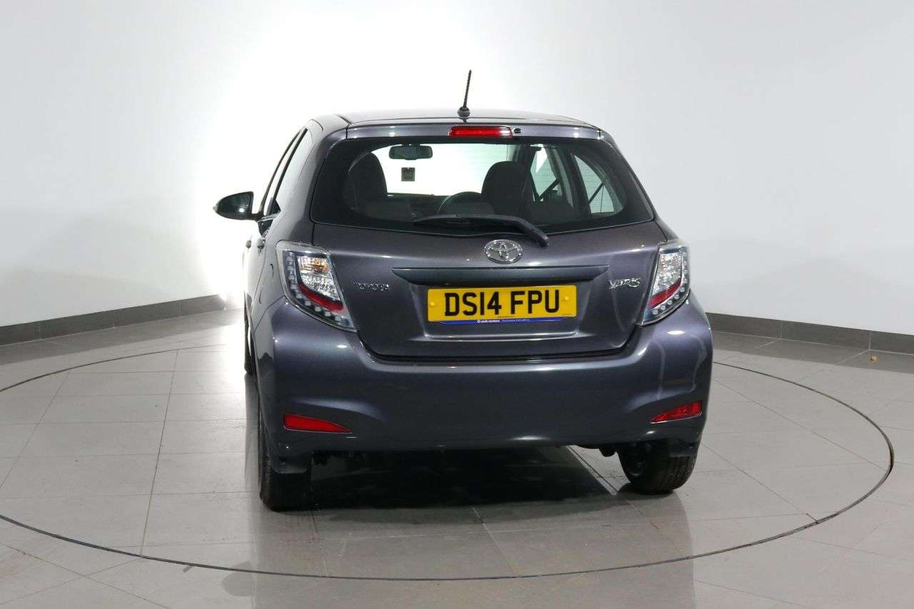 2014 TOYOTA YARIS 2014 TOYOTA YARIS