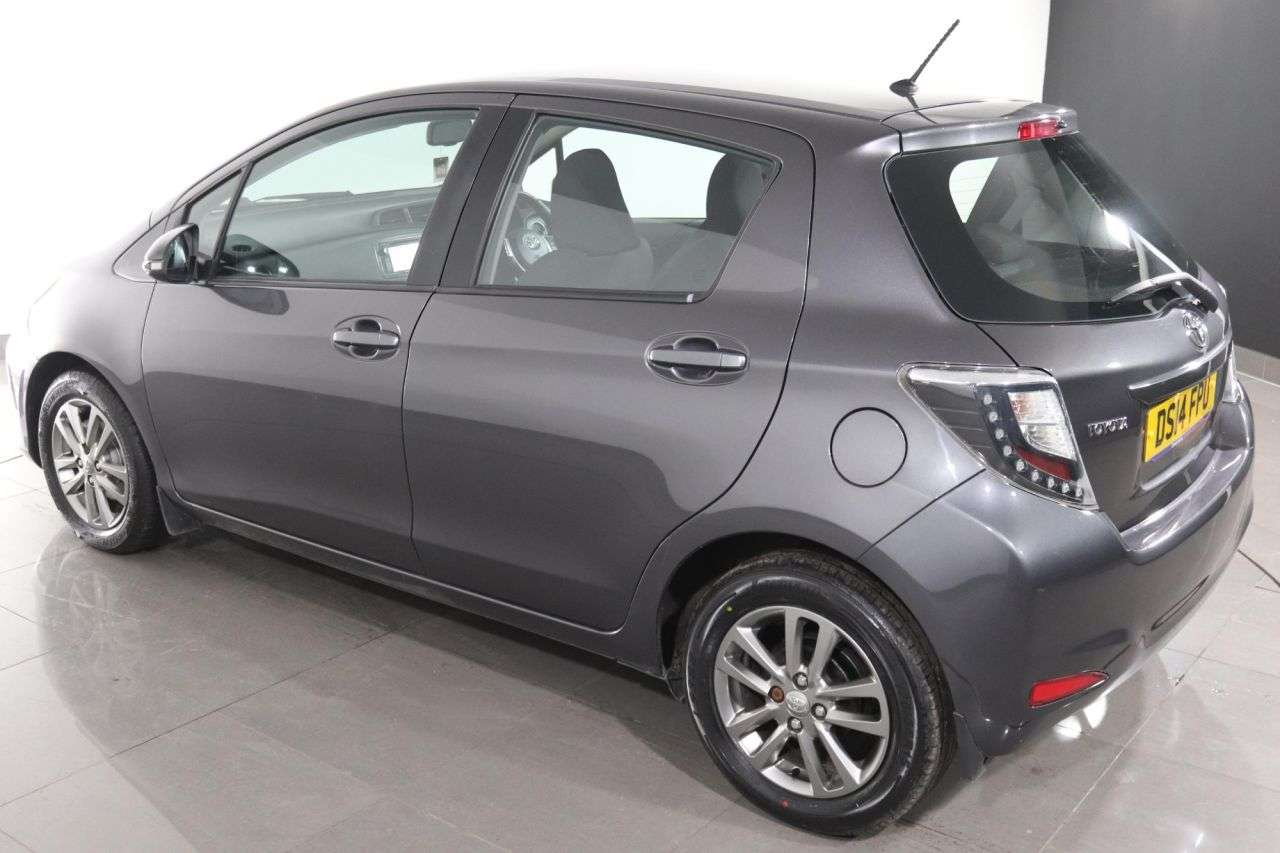 2014 TOYOTA YARIS 2014 TOYOTA YARIS