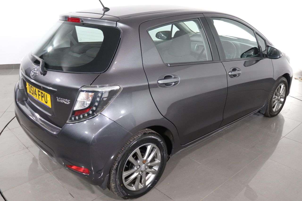 2014 TOYOTA YARIS 2014 TOYOTA YARIS