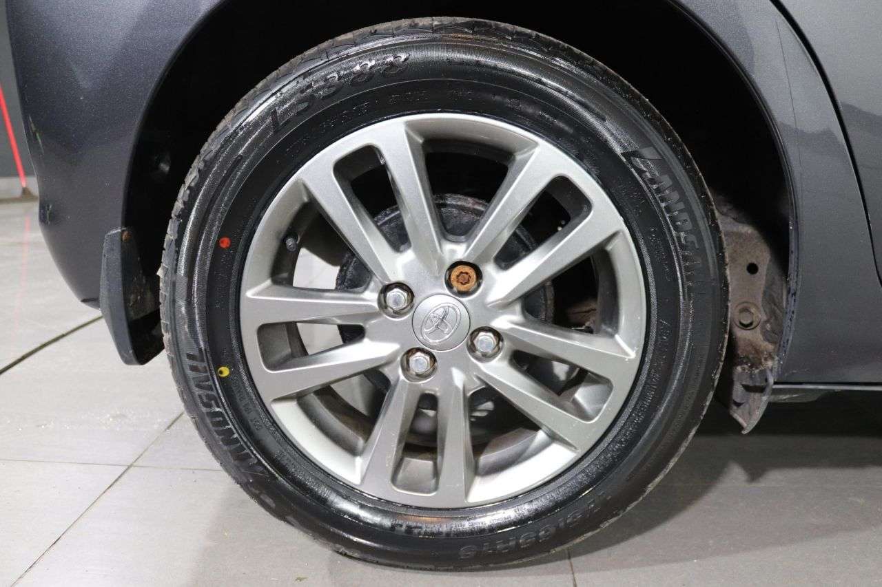 2014 TOYOTA YARIS 2014 TOYOTA YARIS