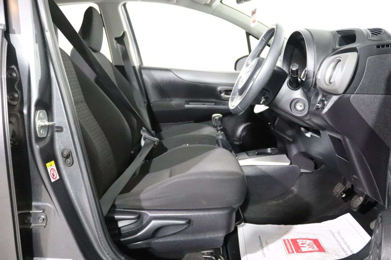 2014 TOYOTA YARIS 2014 TOYOTA YARIS