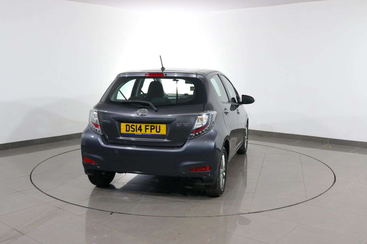 2014 TOYOTA YARIS 2014 TOYOTA YARIS