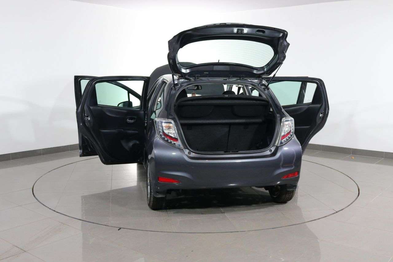 2014 TOYOTA YARIS 2014 TOYOTA YARIS