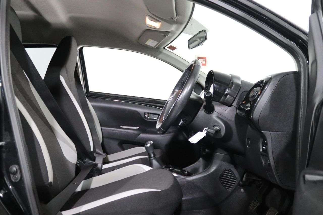 2017 TOYOTA AYGO 2017 TOYOTA AYGO