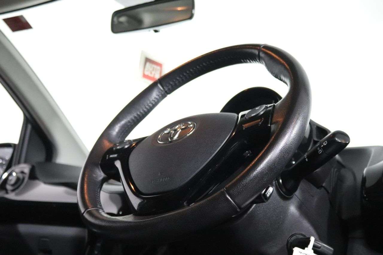 2017 TOYOTA AYGO 2017 TOYOTA AYGO
