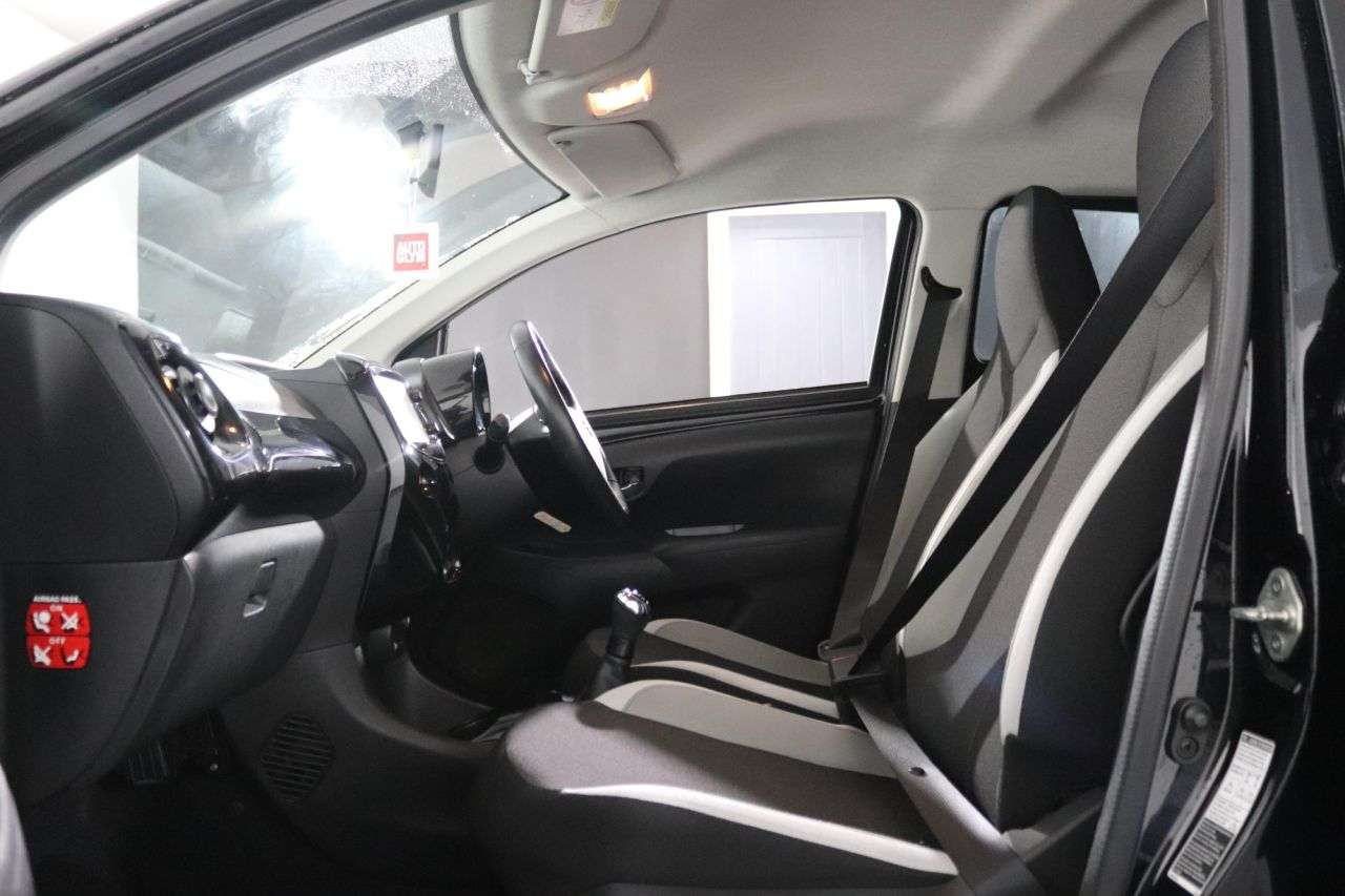 2017 TOYOTA AYGO 2017 TOYOTA AYGO