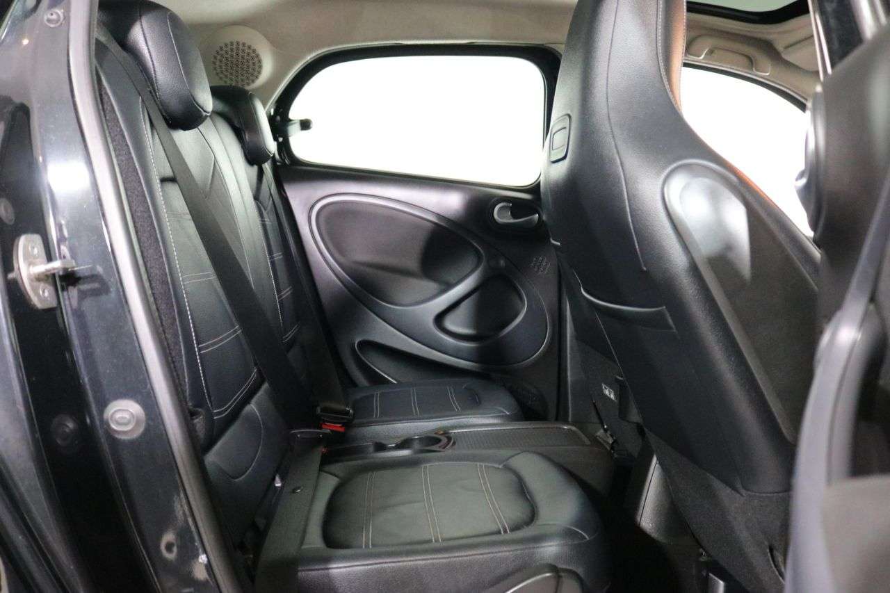 2017 SMART FORFOUR 2017 SMART FORFOUR