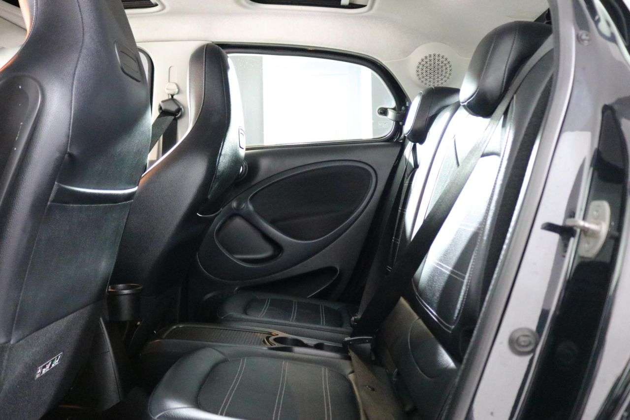 2017 SMART FORFOUR 2017 SMART FORFOUR