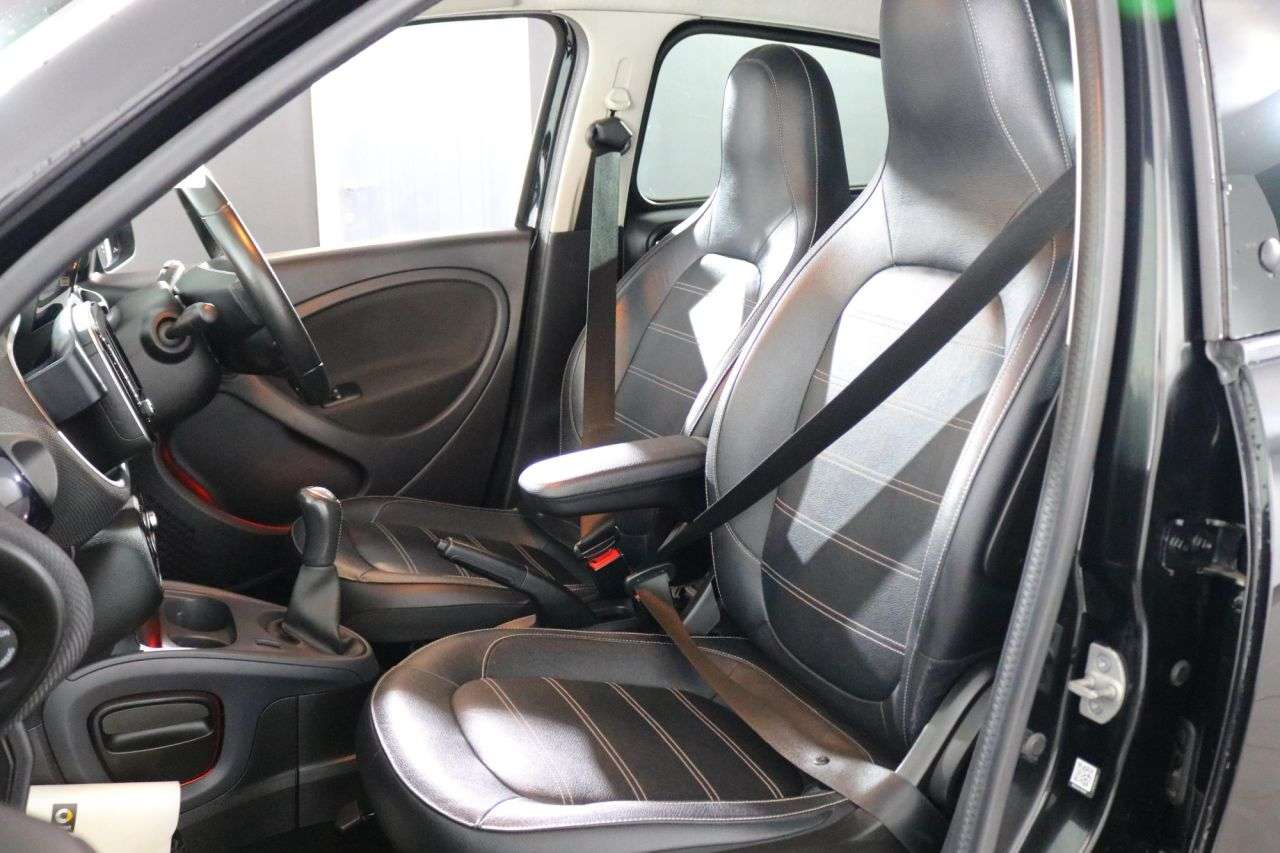 2017 SMART FORFOUR 2017 SMART FORFOUR