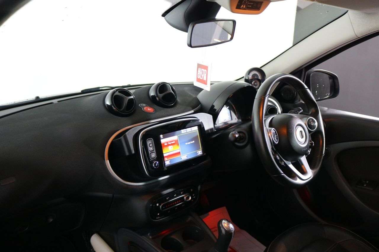 2017 SMART FORFOUR 2017 SMART FORFOUR