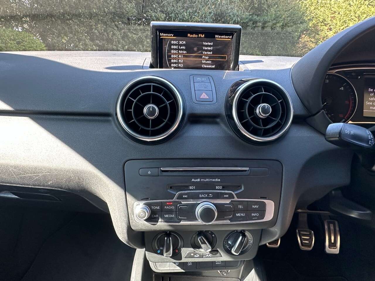 2015 AUDI A1 2015 AUDI A1