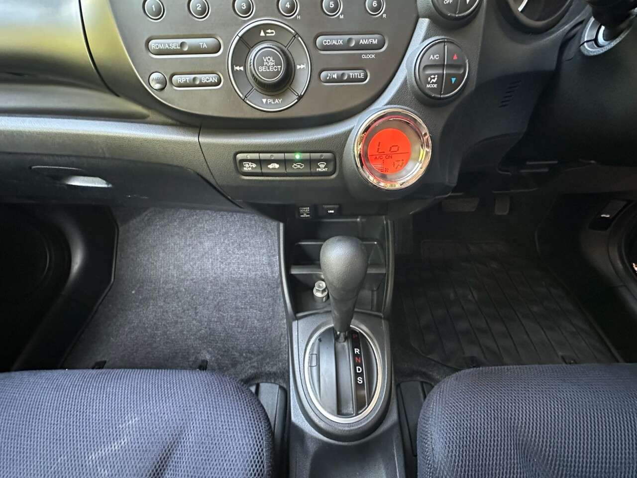 2013 HONDA JAZZ 2013 HONDA JAZZ