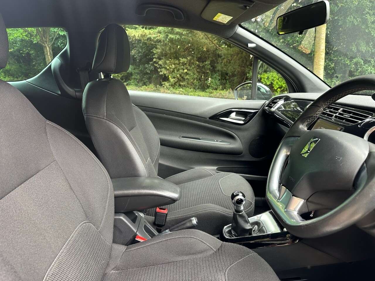 2017 DS AUTOMOBILES DS 3 2017 DS AUTOMOBILES DS 3