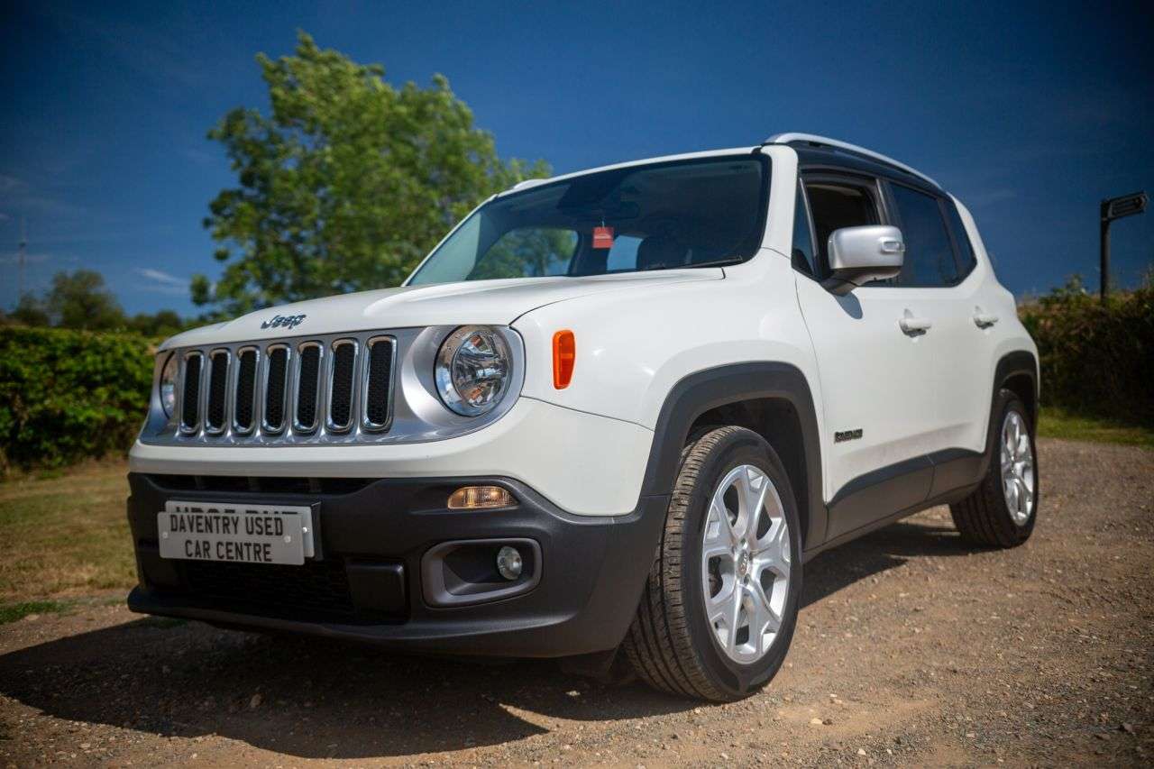 A 2015 JEEP RENEGADE 1.4T MultiAirII Limited SUV 5dr Petrol Manual Euro 6 (s/s) (140 ps) LEATHER A 2015 JEEP RENEGADE 1.4T MultiAirII Limited SUV 5dr Petrol Manual Euro 6 (s/s) (140 ps) LEATHER