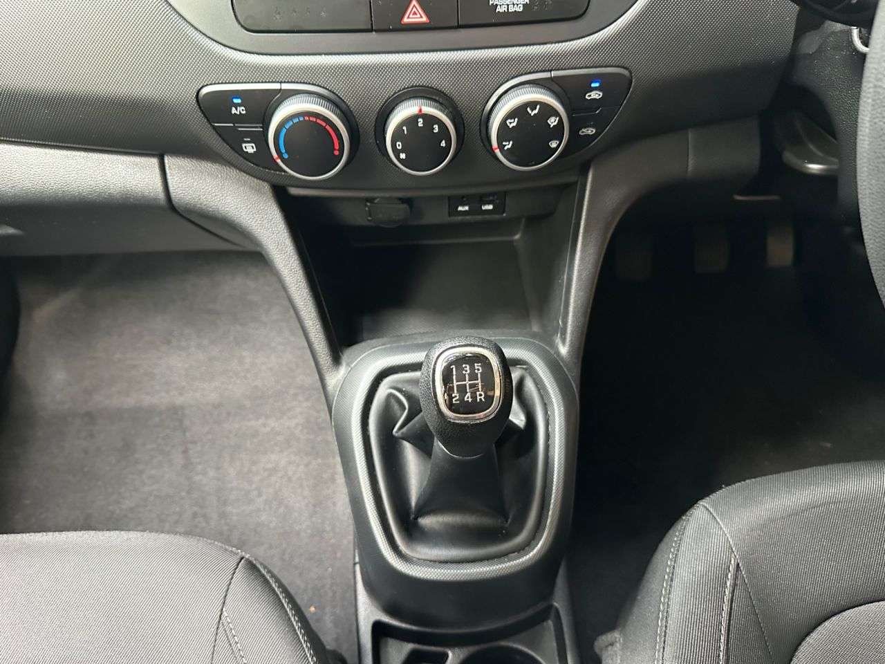 2017 HYUNDAI I10 2017 HYUNDAI I10