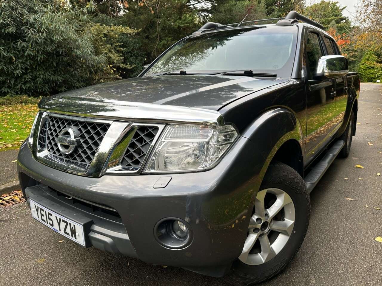 A 2015 NISSAN NAVARA 2.5 dCi Tekna Pickup Double Cab 4dr Diesel Manual 4WD Euro 5 (190 ps) 1 PRE A 2015 NISSAN NAVARA 2.5 dCi Tekna Pickup Double Cab 4dr Diesel Manual 4WD Euro 5 (190 ps) 1 PRE