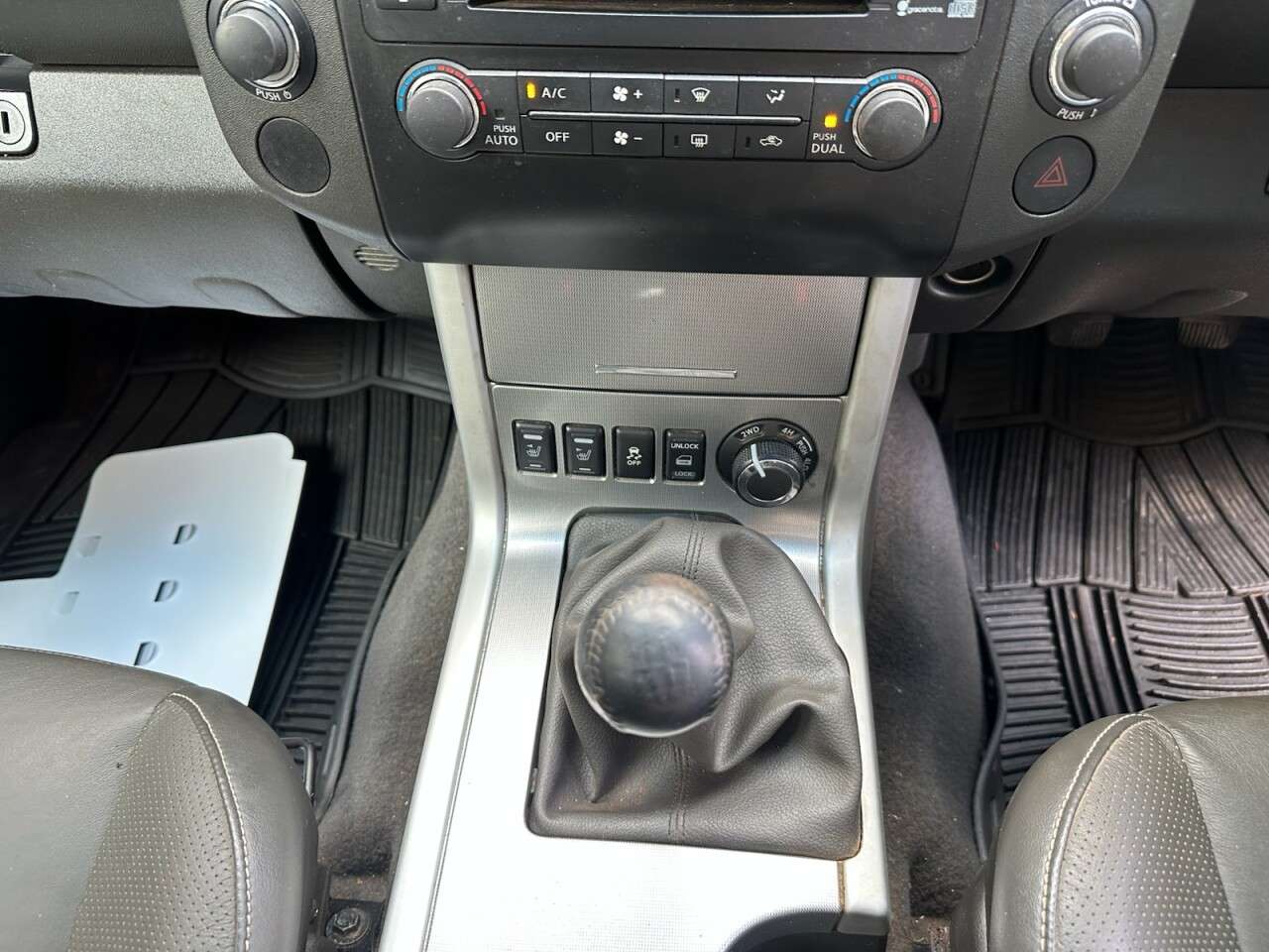 2015 NISSAN NAVARA 2015 NISSAN NAVARA