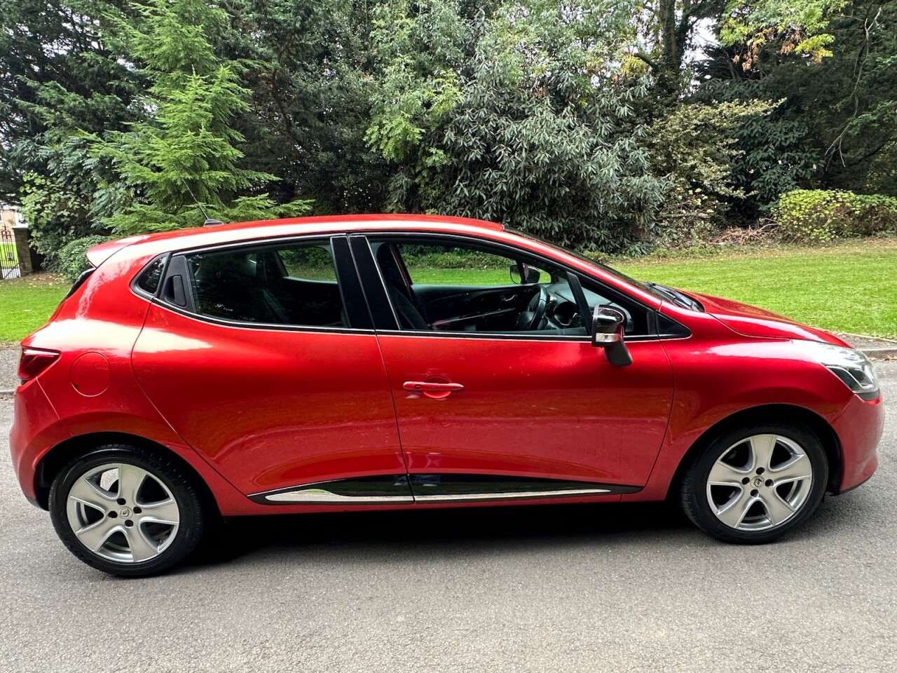 2014 RENAULT CLIO 2014 RENAULT CLIO